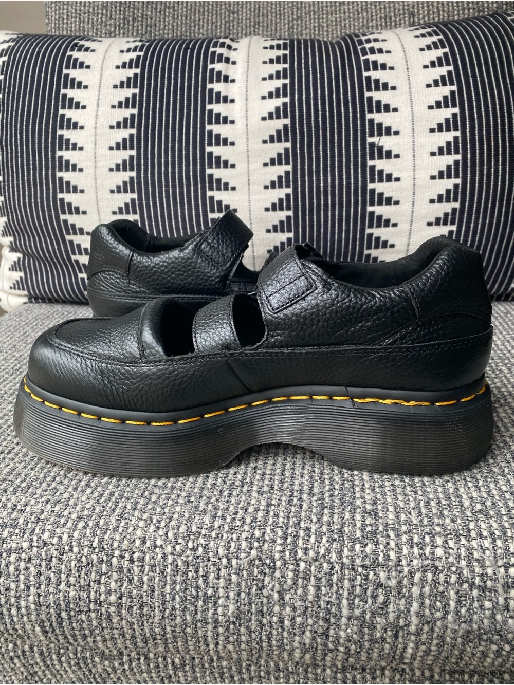 Dr Marten Buzz Mary Jane Platform Shoes - Picture 7 of 15